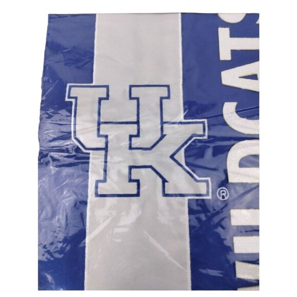 Breeze Decor UK Kentucky Wildcats Garden Flag Banner All Weather 12 x 18 inch - Picture 3 of 9